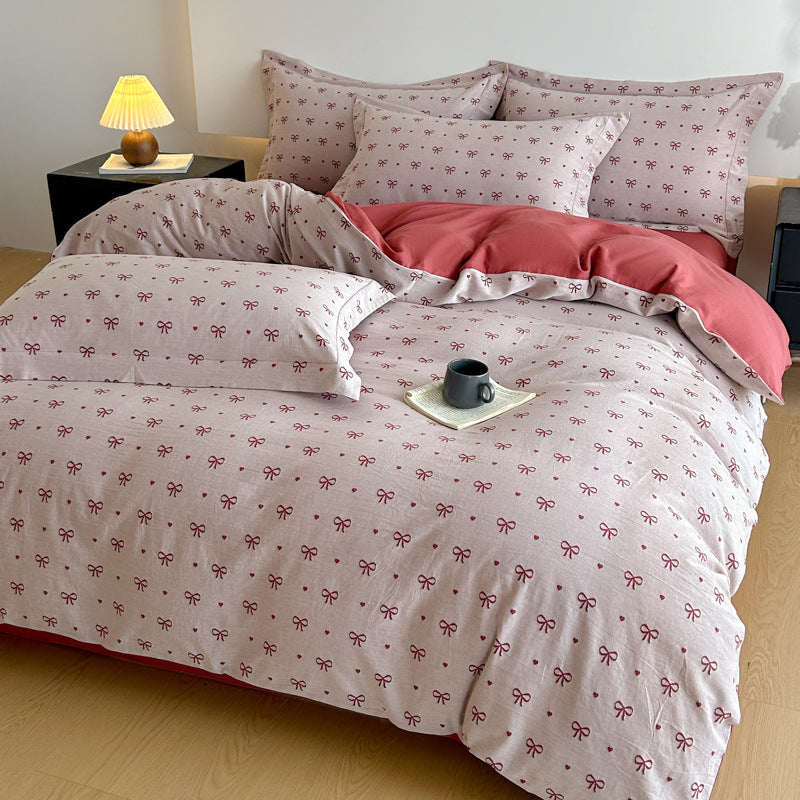 Luxurious bedding set with floral jacquard pattern