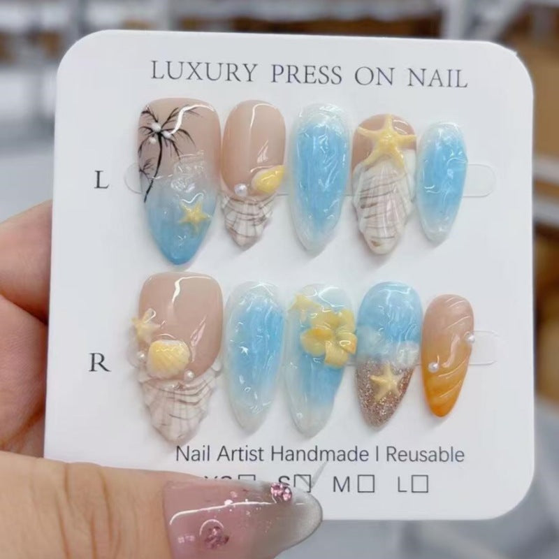 Artistic Floral and Star-Embellished Press-On Nail Set Stornfield