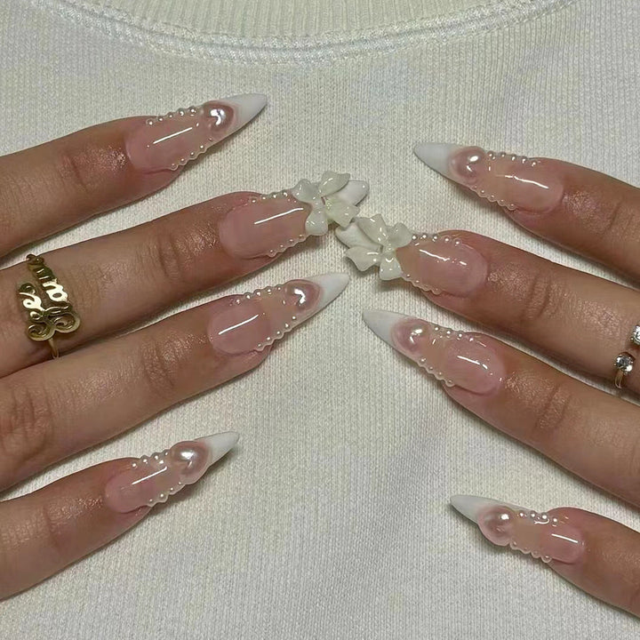 Artistic Fingernails with 3D Decoration Stornfield