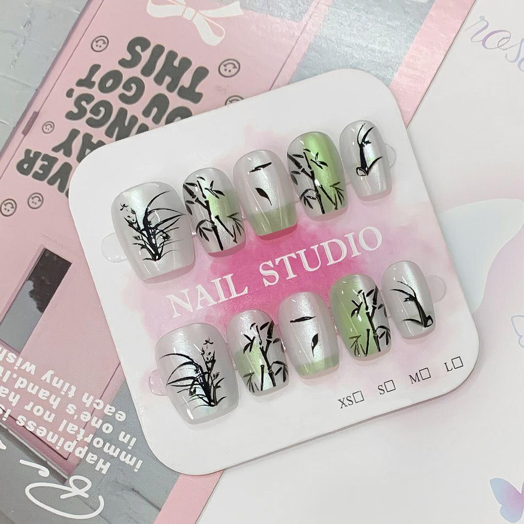Artificial Nail Tips with Bamboo Design Stornfield