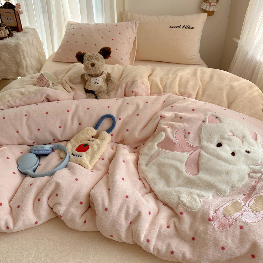 Plush Cartoon-Themed Duvet Cover Set
