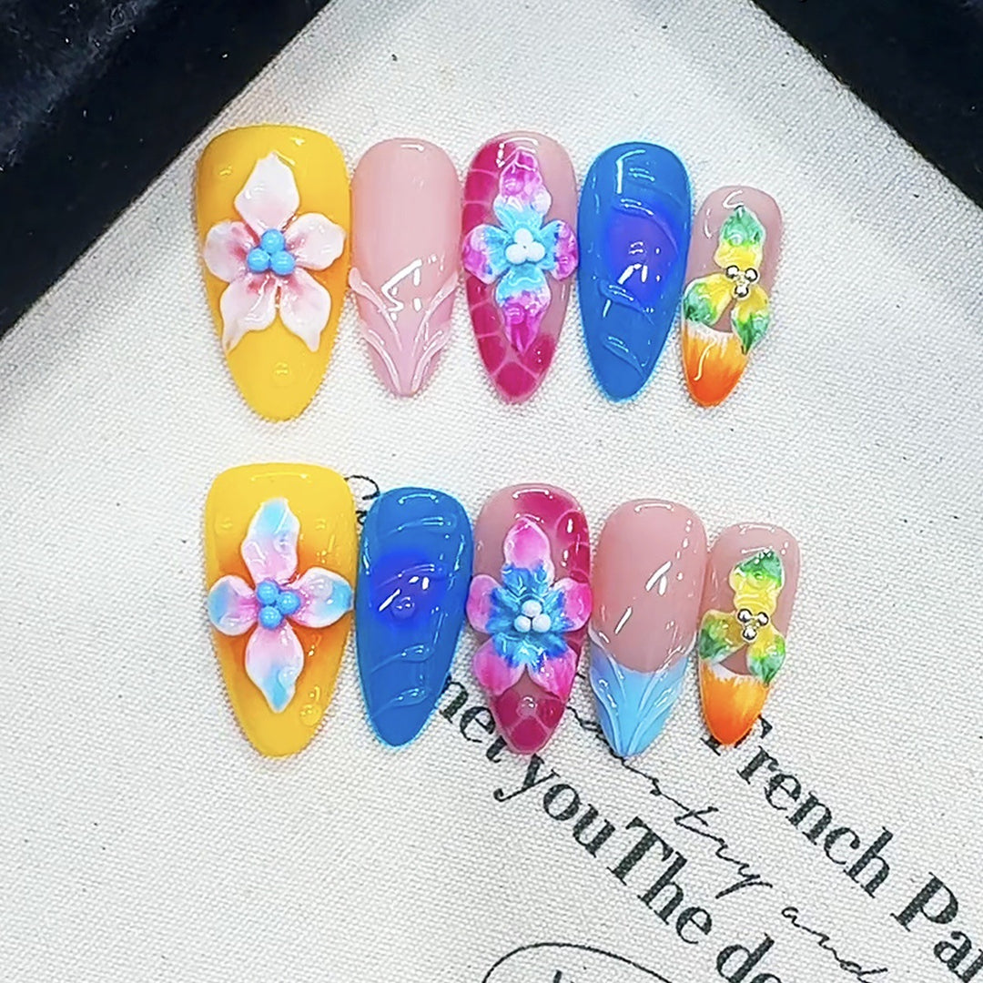 Artistic Floral Press-On Nail Art Set Stornfield