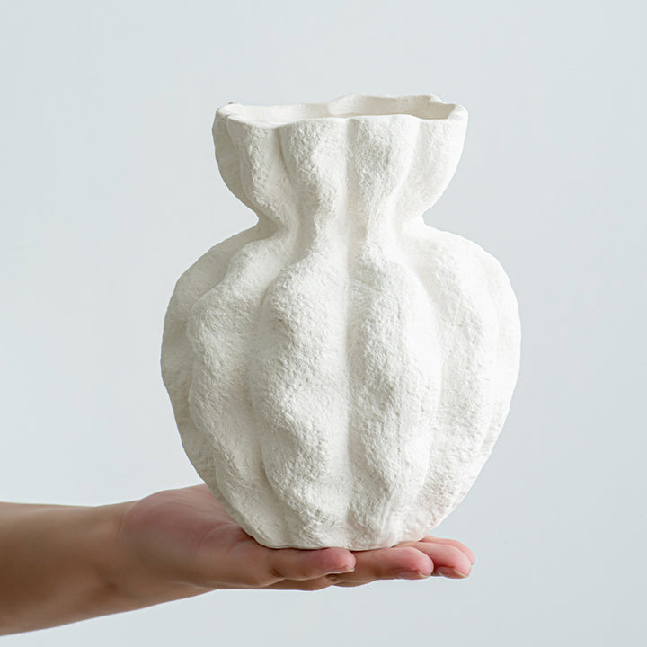 Elegant and modern flower vase Stornfield