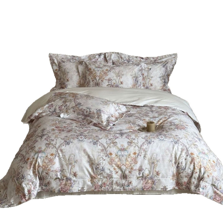 Fine cotton satin bed linen set with watercolor floral ornamentation and hotel closure