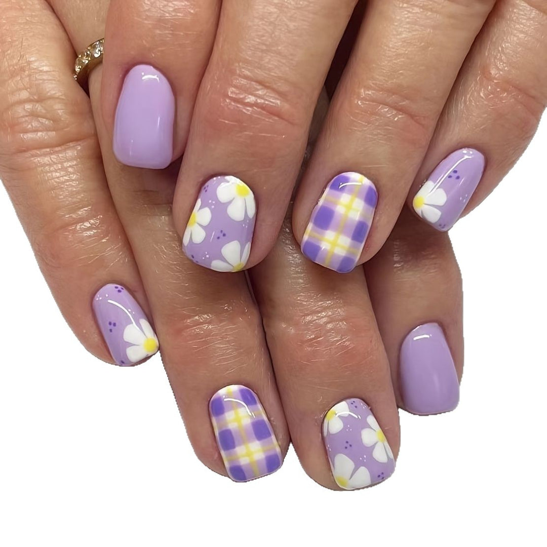 Floral-Themed Nail Art Set Stornfield