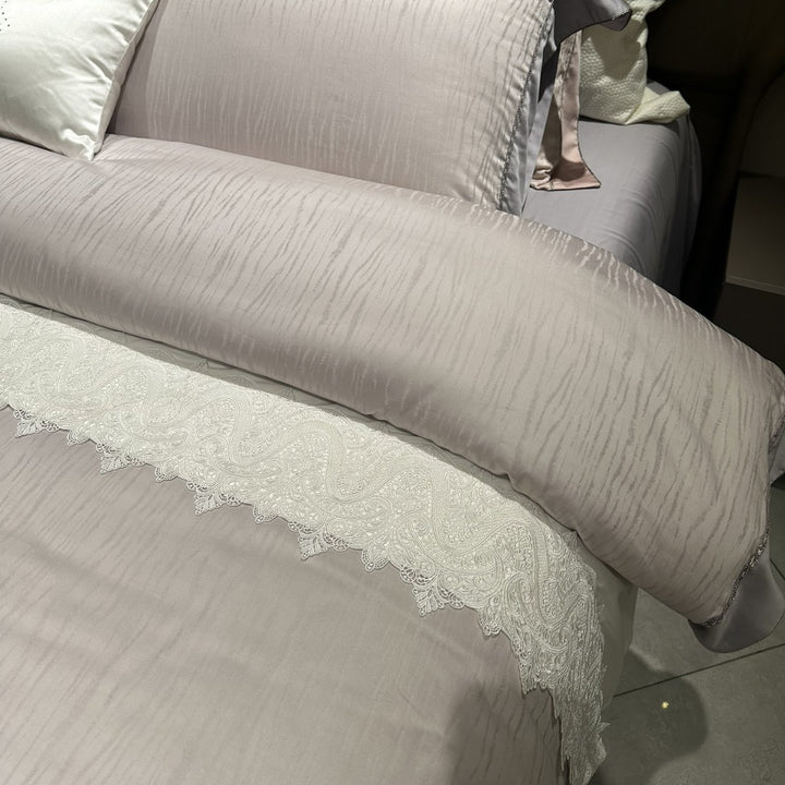 luxurious cotton satin bedding set with embroidered edge