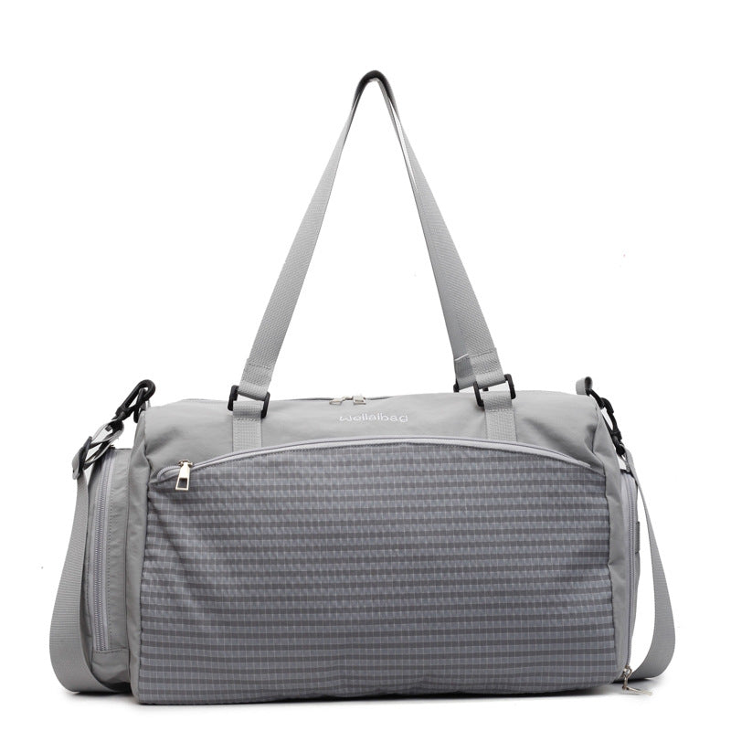 Sporty Leisure Bag with Versatile Compartments Stornfield