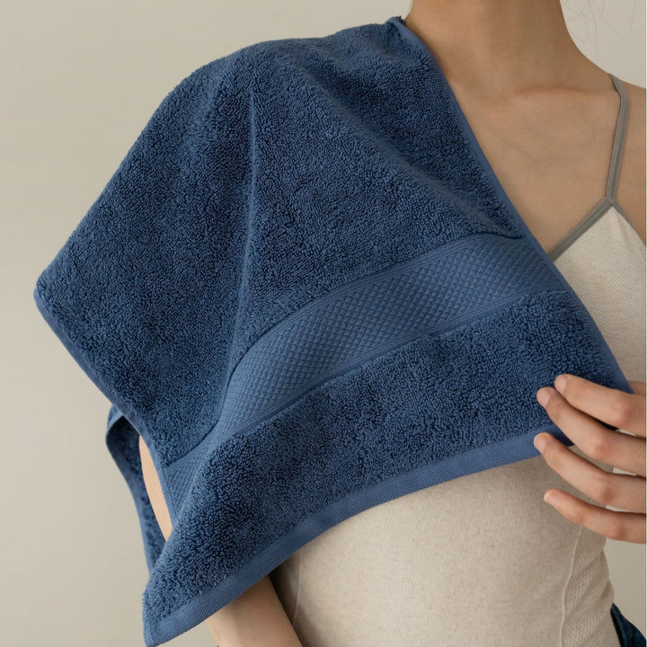 Powerful terry bath towel with waffle border Stornfield