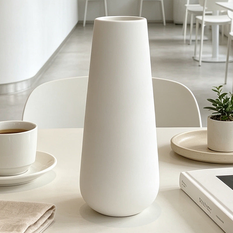 Minimalist Ceramic Decorative Vase Stornfeild