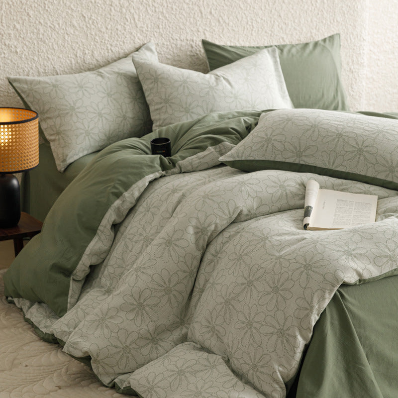 Premium duvet cover set made of cotton percale with subtle paisley relief texture