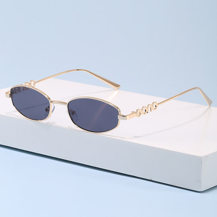 Fashionable Sunglasses in Elegant Oval Design Stornfield