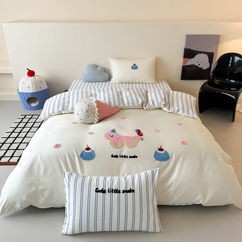 Embroidered Cotton Sateen Duvet Cover Set with Appliqué Bunnies and Polka Dot Pillowcases