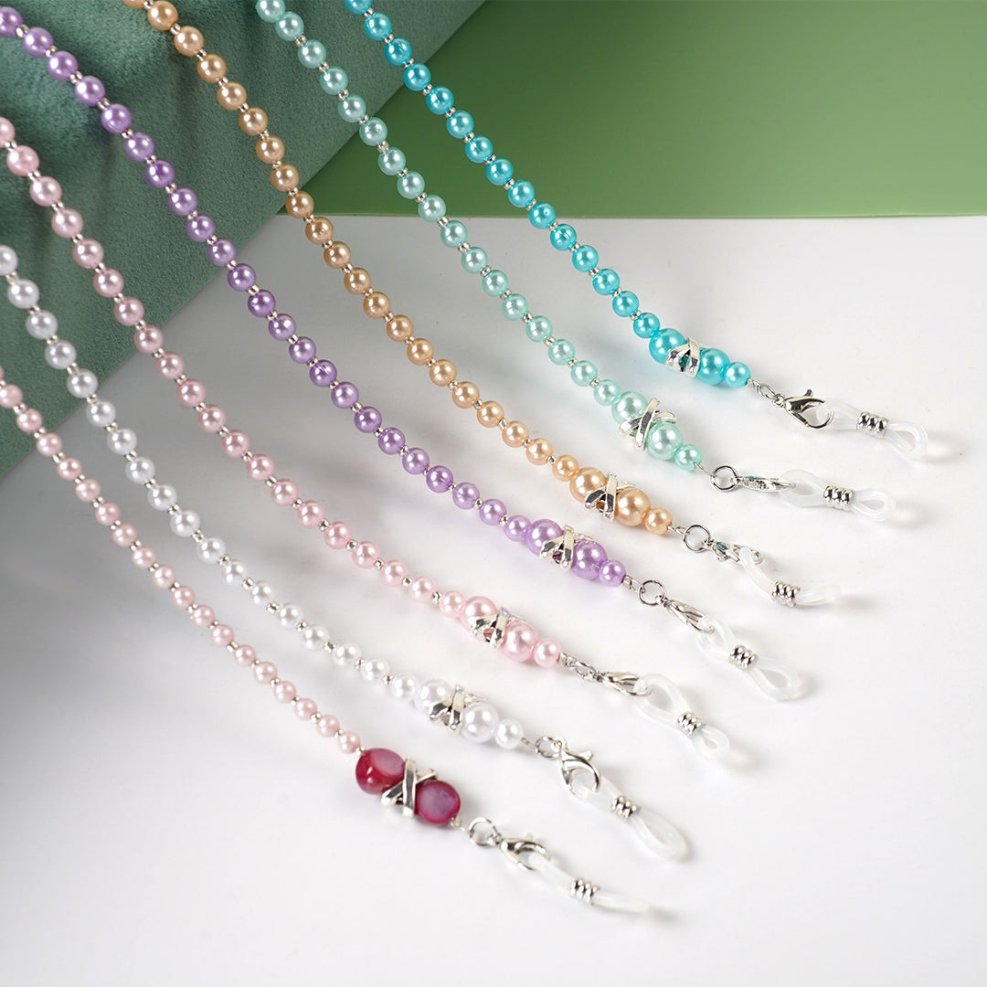 Elegant Beaded Eyewear Chain Stornfield