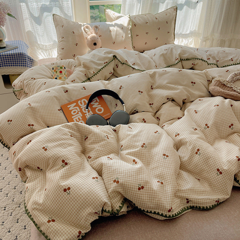 Floral Pattern Quilted Comforter Set