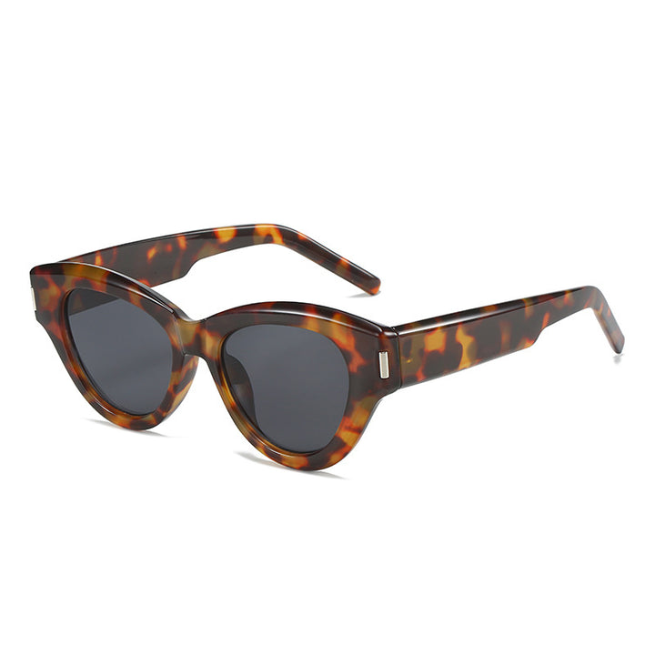 Women's Cat-Eye Sunglasses with High-Quality Plastic Frame Stornfield