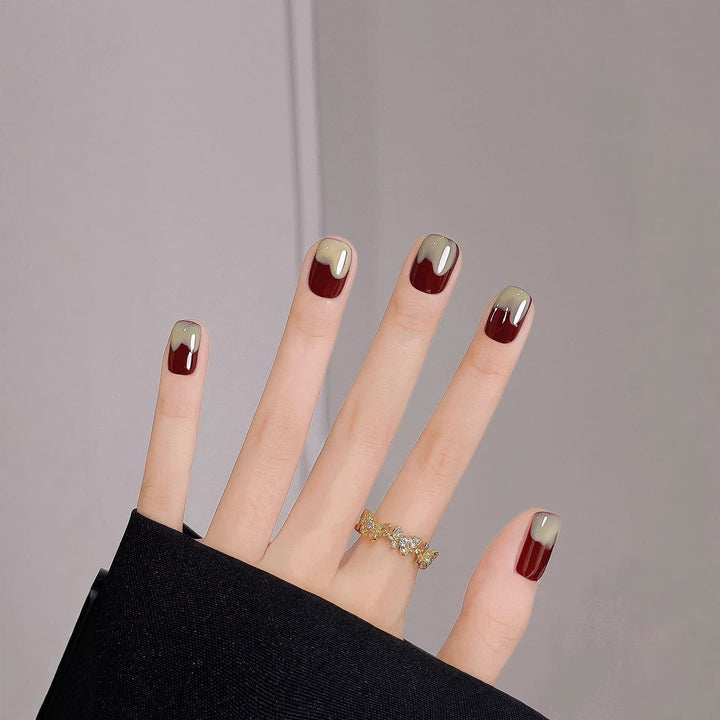 Trendy Press-On Nail Art Set with Glossy Finish