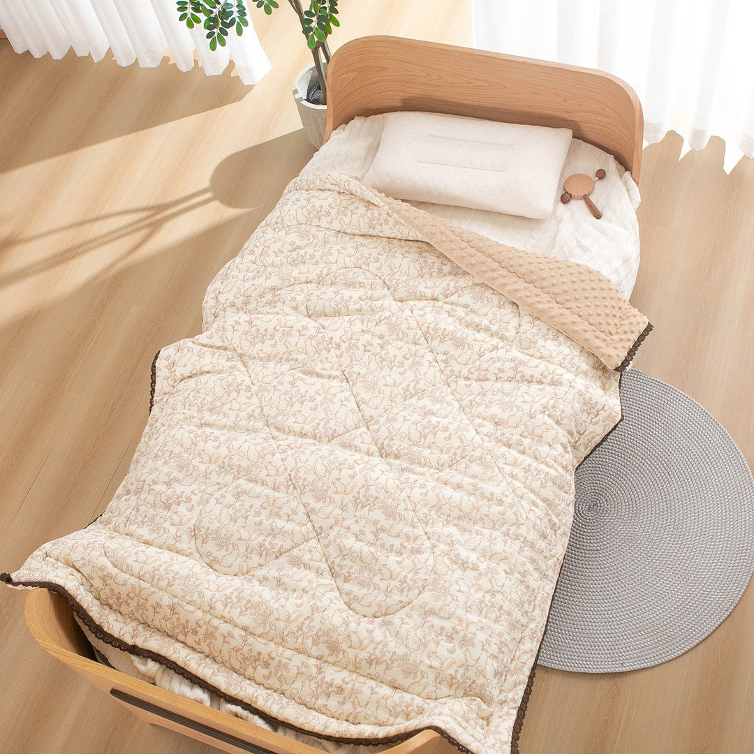 Women’s bedspread with high-quality floral design Stornfield