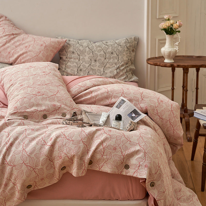Bedding set made of cotton percale with fine floral woven texture and decorative bows