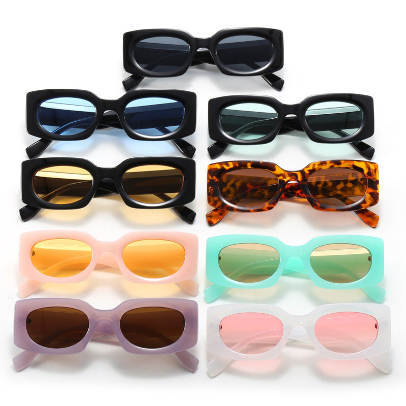 Women's fashionable sunglasses with classic frame Stornfield