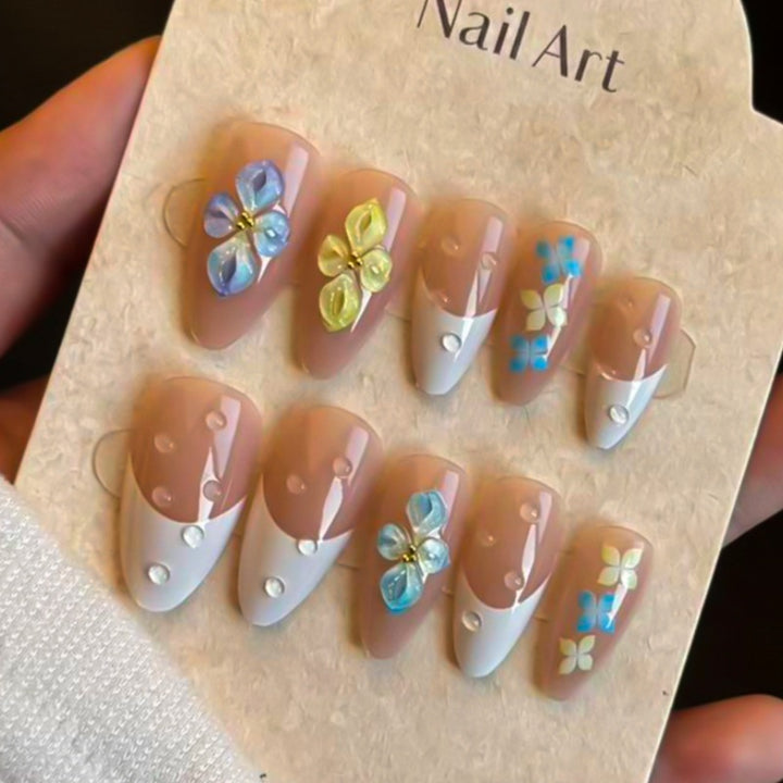 Decorative Floral Press-On Nail Art Set Stornfield