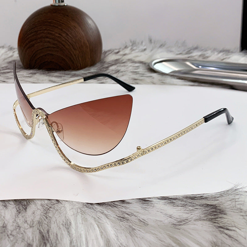 Women's extravagantly shaped Cat-Eye sunglasses with sparkling appliqués Stornfield