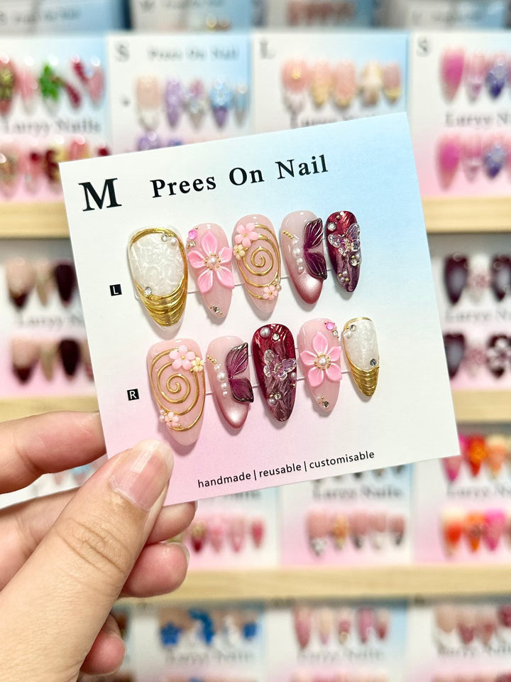 Decorative Press-On Nail Art Set with Floral Designs