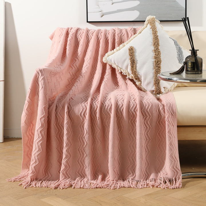 Soothing and stylish blanket Stornfield