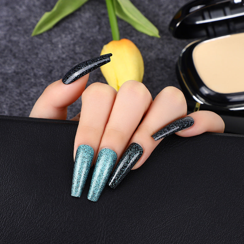 Nail art set with glitter and elegant transitions Stornfield