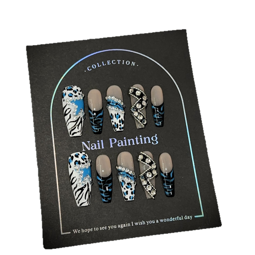 Elegant Press-On Nail Art Set
