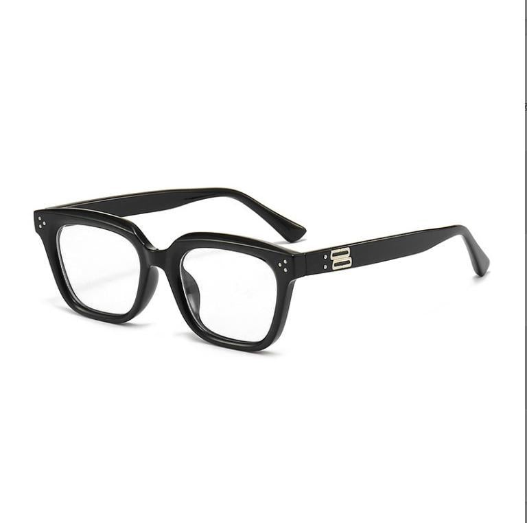 Women's trendy oversized sunglasses with sturdy plastic frame Stornfield