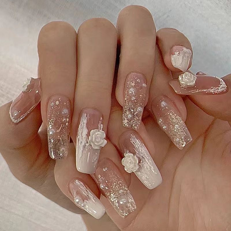 Artificial nails with elegant heart design Stornfield