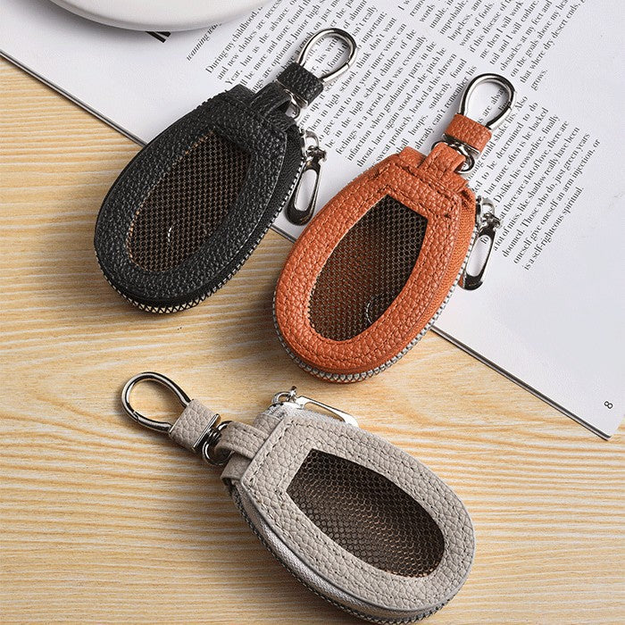 Textured Leather Coin Pouch with Clip Stornfield