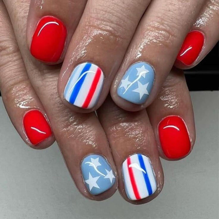 Creative Nail Design Set with Star and Stripe Motifs Stornfield