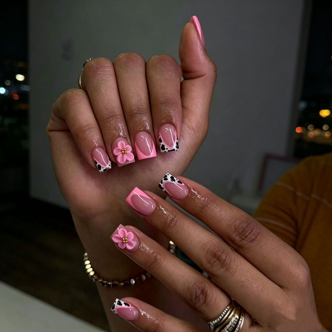Elegant Press-On Nail Tips with Decorative Bow Stornfield