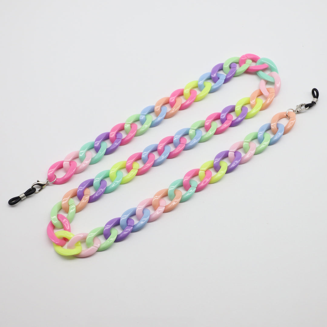 Stylish Statement Chain Stornfield