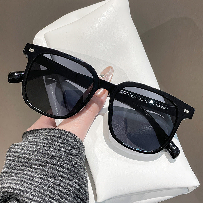 Women's modern square sunglasses with stylish, transparent frame Stornfield