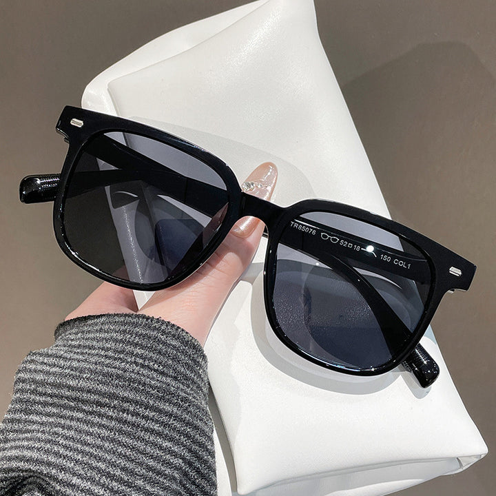 Women's modern square sunglasses with stylish, transparent frame Stornfield