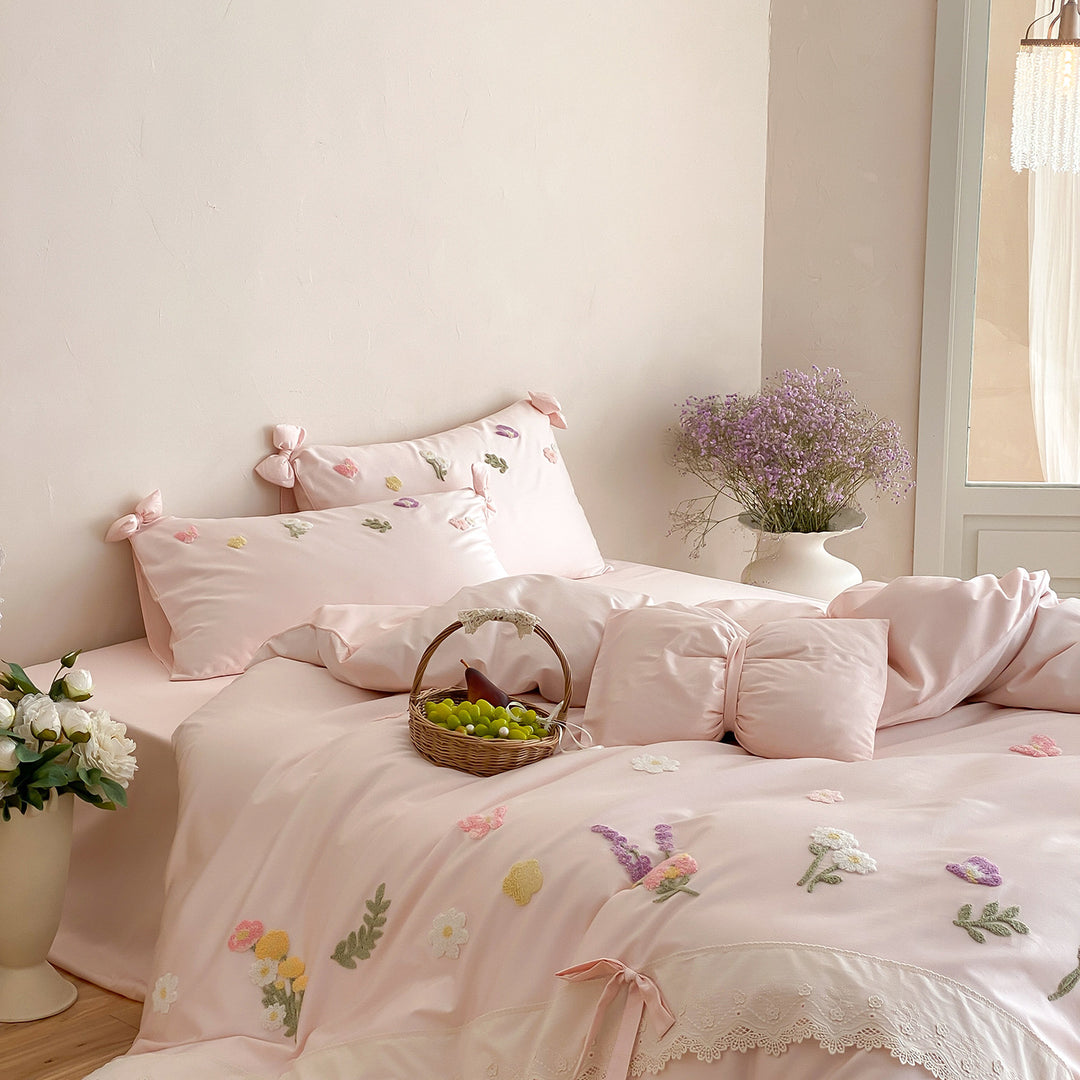 Hand-Embroidered Floral Bow-Accent Duvet Cover Set with Lace-Trim Pillow Shams