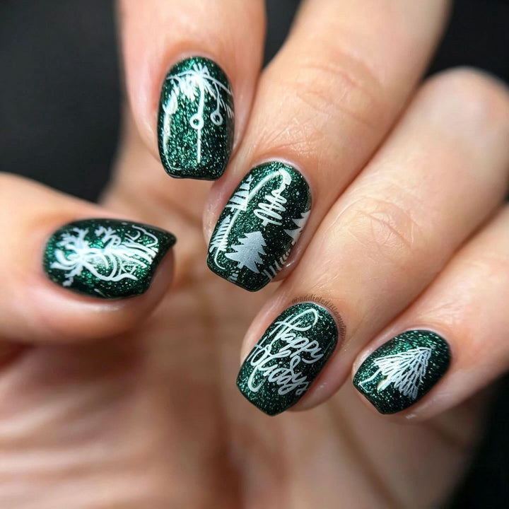 Artificial nails with festive winter motifs Stornfield