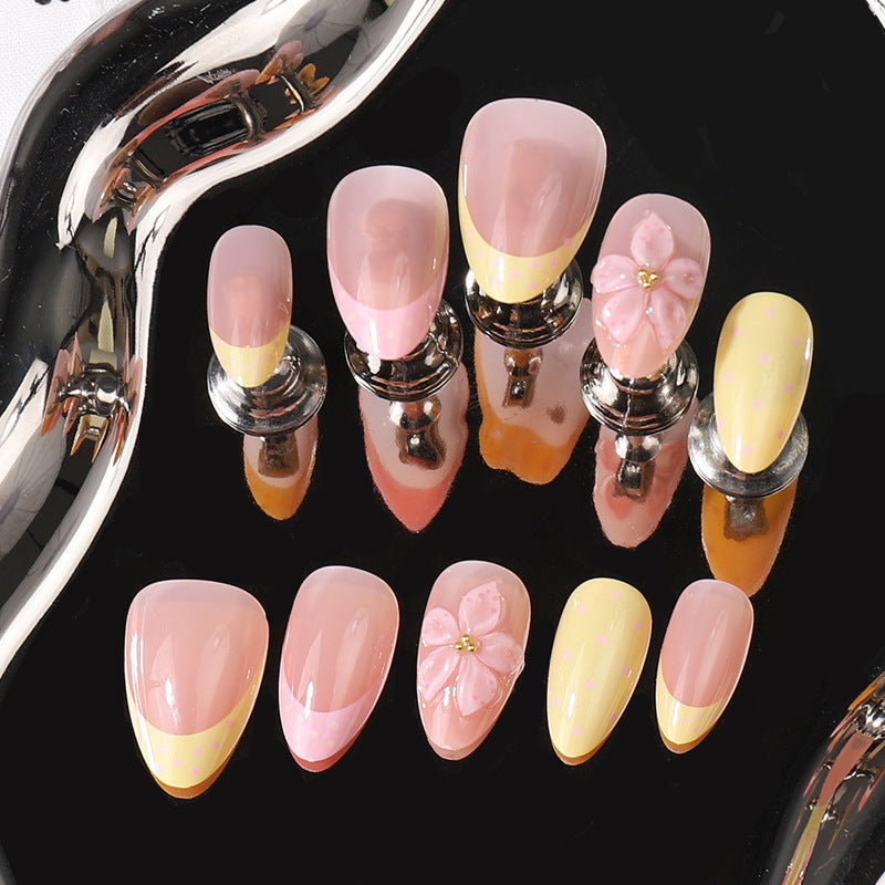 Floral Elegant Press-On Nail Set Stornfield
