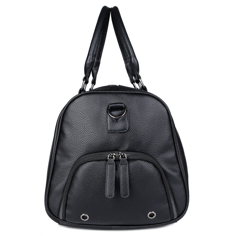 Luxurious travel bag with practical shoulder strap Stornfield