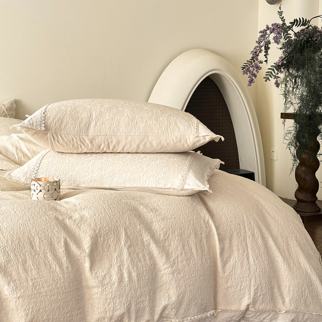 Washed Linen Lace-Trim Duvet Cover Set with Scalloped Edge