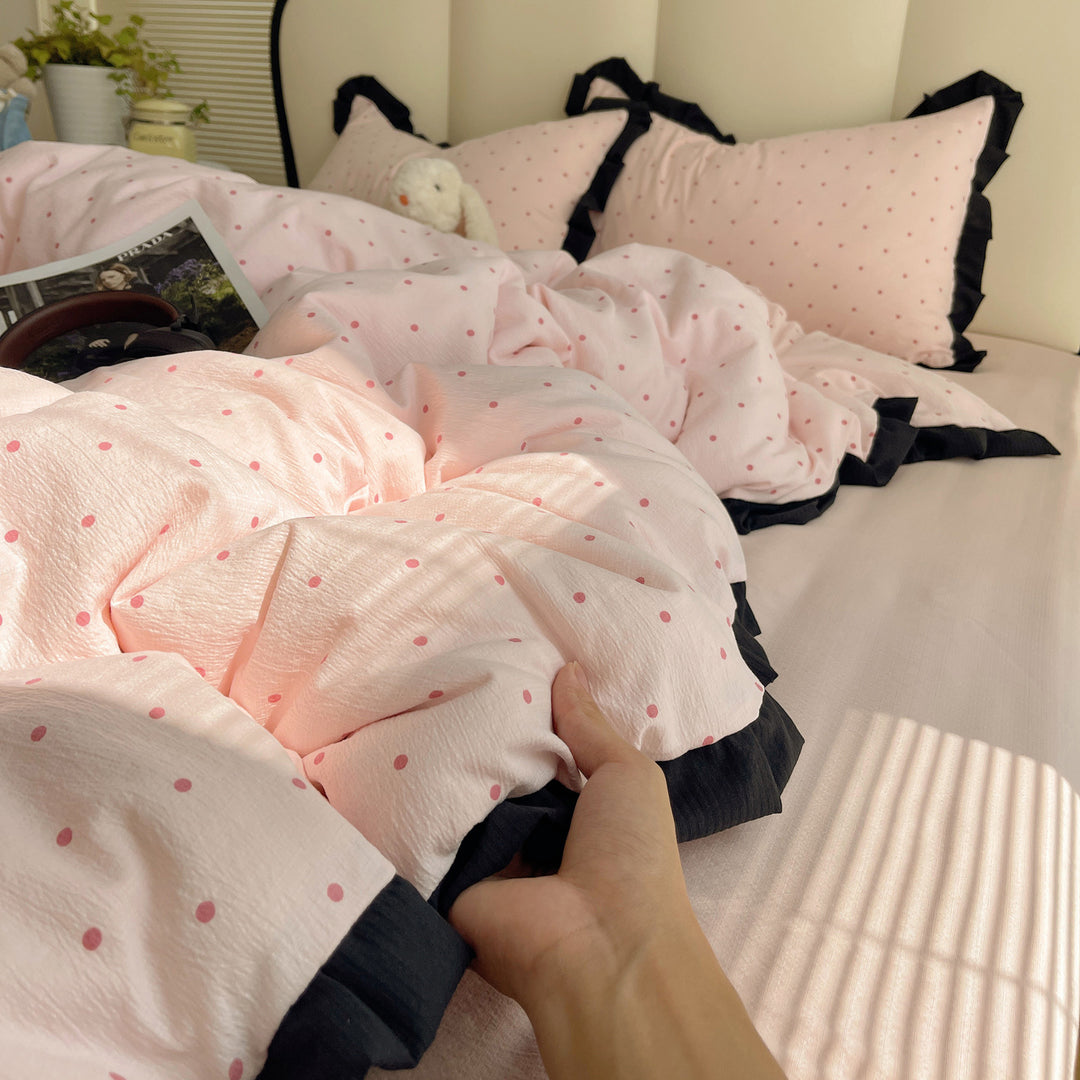Polka Dot Ruffled Edge Duvet Cover and Pillowcase Set