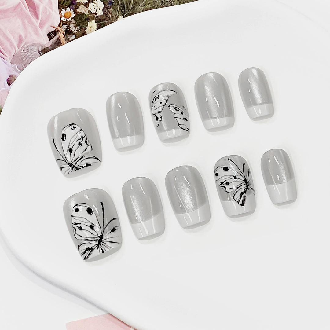 Artfully designed artificial nails Stornfield