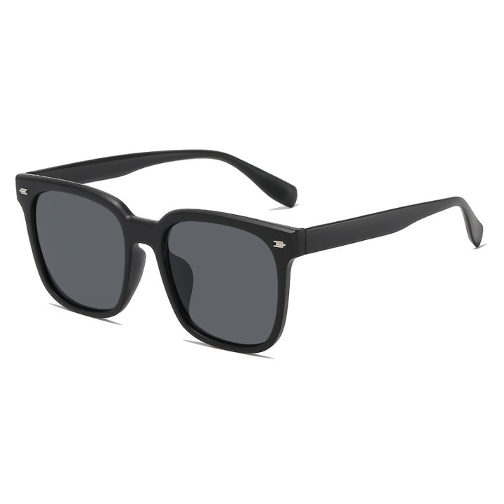 Stylish Oversized Sunglasses Stornfield