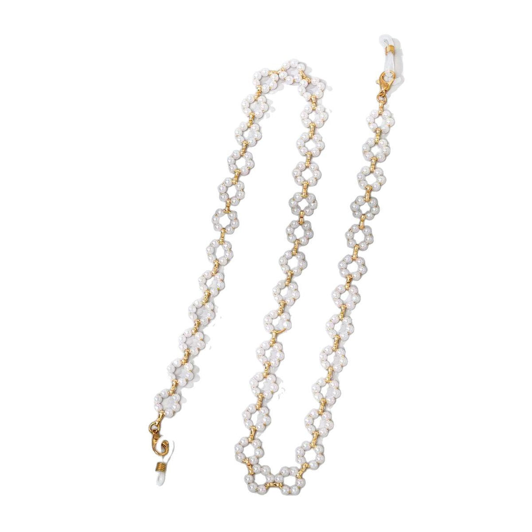 Elegant Pearl and Gold Chain Eyewear Holder Stornfield