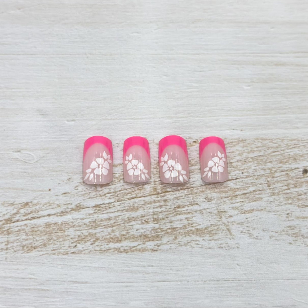 Floral Accent Acrylic Nail Art Kit