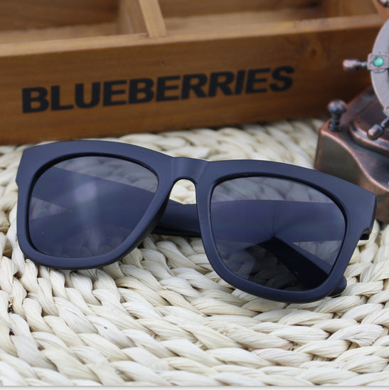 Women's sporty sunglasses with polarized lenses Stornfield