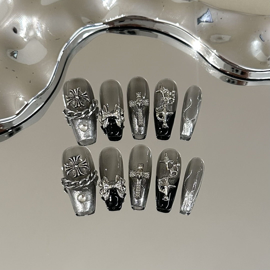 Artistic Gothic-Themed Press-On Nail Set