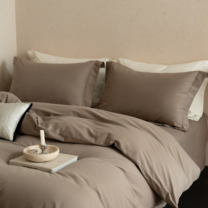 Premium cotton satin bed linen set with soft hotel closure